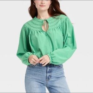 NEW Universal Thread Blouse